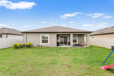 House in Spring Hill, Florida 4 bedrooms, 182.46 sq.m. № 2207111 - photo 25