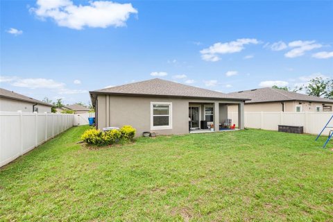 House in Spring Hill, Florida 4 bedrooms, 182.46 sq.m. № 2207111 - photo 24