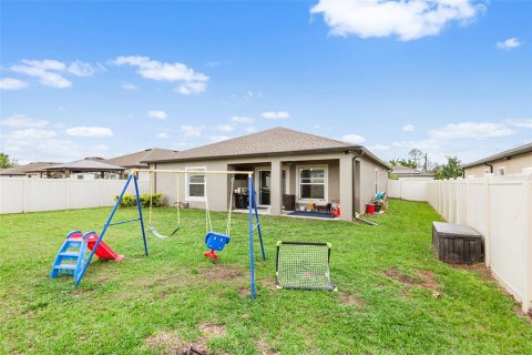 House in Spring Hill, Florida 4 bedrooms, 182.46 sq.m. № 2207111 - photo 26