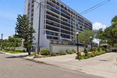 Copropriété à louer à Tampa, Floride: 2 chambres, 95.88 m2 № 2321347 - photo 2