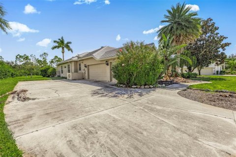 Casa en venta en Bradenton, Florida, 4 dormitorios, 265.61 m2 № 1894038 - foto 15