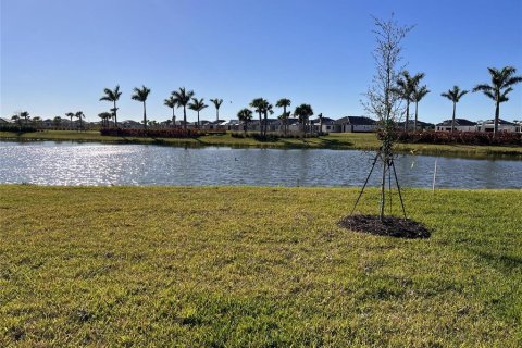 House in Sarasota, Florida 3 bedrooms, 166.3 sq.m. № 2396032 - photo 21