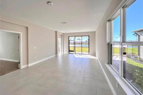 House in Sarasota, Florida 3 bedrooms, 166.3 sq.m. № 2396032 - photo 6