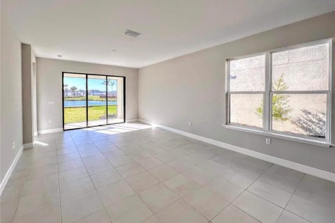 House in Sarasota, Florida 3 bedrooms, 166.3 sq.m. № 2396032 - photo 7