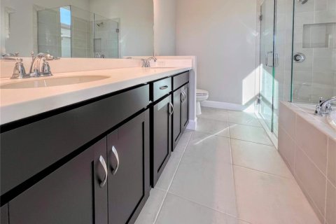 House in Sarasota, Florida 3 bedrooms, 166.3 sq.m. № 2396032 - photo 12