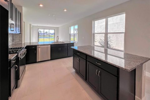 House in Sarasota, Florida 3 bedrooms, 166.3 sq.m. № 2396032 - photo 3