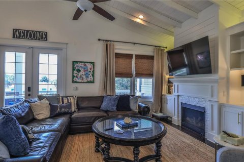 Villa ou maison à vendre à New Smyrna Beach, Floride: 4 chambres, 262.17 m2 № 2329391 - photo 6