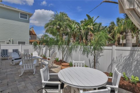 Villa ou maison à vendre à New Smyrna Beach, Floride: 4 chambres, 262.17 m2 № 2329391 - photo 25