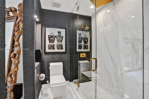 Villa ou maison à vendre à North Miami Beach, Floride: 5 chambres, 317.17 m2 № 2172215 - photo 27