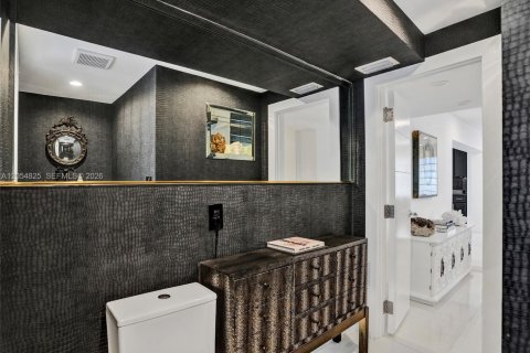 Villa ou maison à vendre à North Miami Beach, Floride: 5 chambres, 317.17 m2 № 2172215 - photo 15