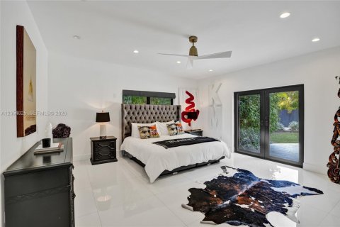Villa ou maison à vendre à North Miami Beach, Floride: 5 chambres, 317.17 m2 № 2172215 - photo 24