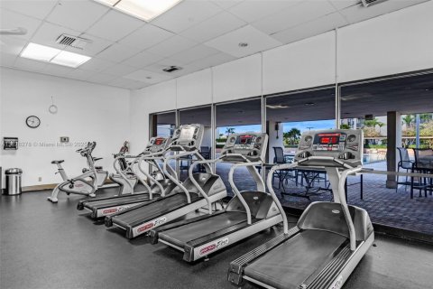 Condo in Aventura, Florida, 1 bedroom  № 1799394 - photo 21