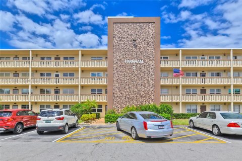 Condo in Deerfield Beach, Florida, 2 bedrooms  № 1716415 - photo 23