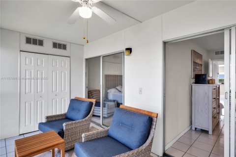 Condo in Deerfield Beach, Florida, 2 bedrooms  № 1716415 - photo 4