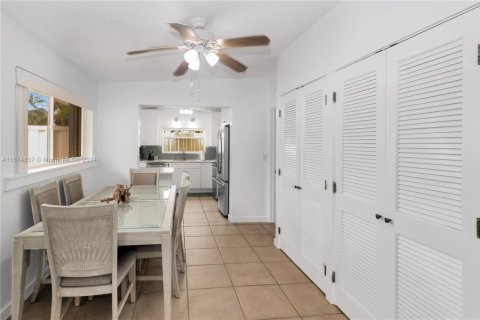House in Marathon, Florida 3 bedrooms, 113.53 sq.m. № 1863771 - photo 9