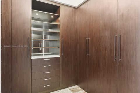 Copropriété à vendre à Bal Harbour, Floride: 2 chambres, 143.16 m2 № 2035391 - photo 19