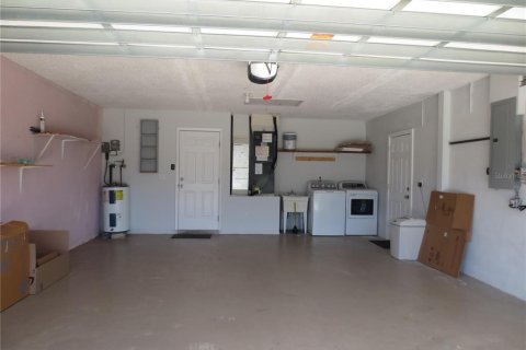 Villa ou maison à louer à Palm Harbor, Floride: 2 chambres, 117.34 m2 № 1868878 - photo 2