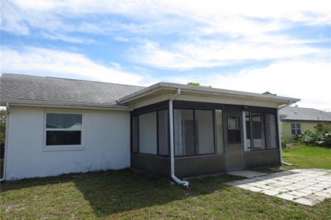 Villa ou maison à louer à Palm Harbor, Floride: 2 chambres, 117.34 m2 № 1868878 - photo 25