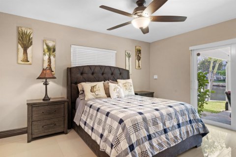 Casa en venta en Pompano Beach, Florida, 4 dormitorios, 177.63 m2 № 2190299 - foto 18