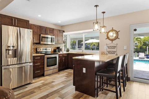 Casa en venta en Pompano Beach, Florida, 4 dormitorios, 177.63 m2 № 2190299 - foto 6