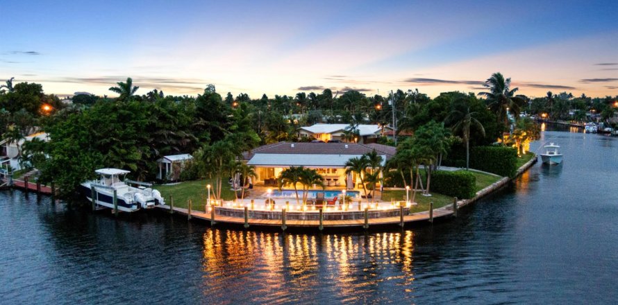Casa en Pompano Beach, Florida 4 dormitorios, 177.63 m2 № 2190299