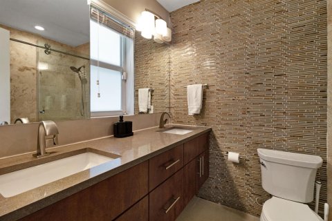 Casa en venta en Pompano Beach, Florida, 4 dormitorios, 177.63 m2 № 2190299 - foto 15