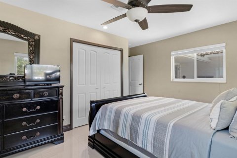 Casa en venta en Pompano Beach, Florida, 4 dormitorios, 177.63 m2 № 2190299 - foto 24