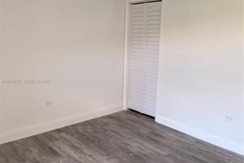 Apartment in Miami, Florida 2 bedrooms, 70.88 sq.m. № 2087243 - photo 10