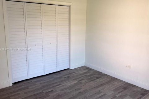Apartment in Miami, Florida 2 bedrooms, 70.88 sq.m. № 2087243 - photo 8