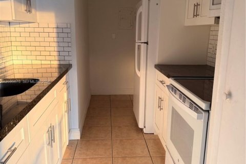 Apartment in Miami, Florida 2 bedrooms, 70.88 sq.m. № 2087243 - photo 17