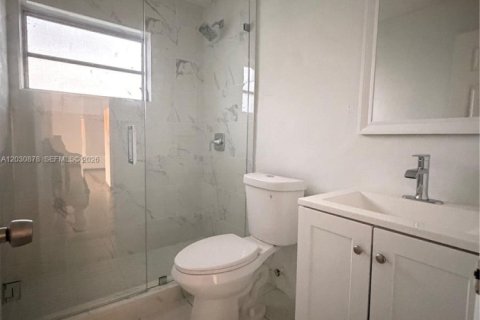 Apartment in Miami, Florida 2 bedrooms, 70.88 sq.m. № 2087243 - photo 3