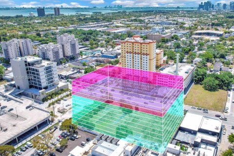 Immobilier commercial à vendre à Miami, Floride № 1959467 - photo 1