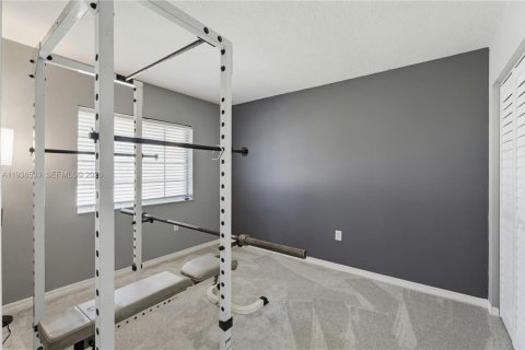 House in Miami, Florida 3 bedrooms, 140.38 sq.m. № 1996612 - photo 13