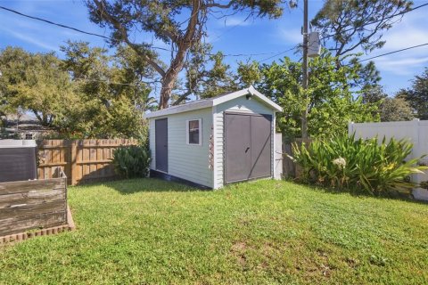 House in Venice, Florida 2 bedrooms, 102.84 sq.m. № 2400297 - photo 23