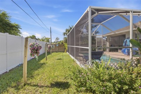 House in Venice, Florida 2 bedrooms, 102.84 sq.m. № 2400297 - photo 26