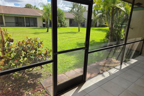 Villa ou maison à louer à Weston, Floride: 2 chambres, 90.67 m2 № 1946814 - photo 23