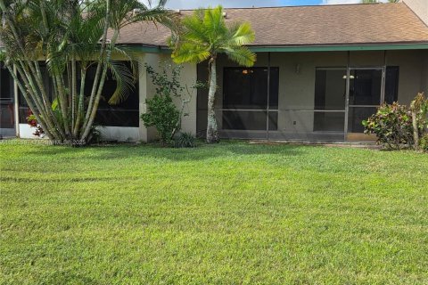 Villa ou maison à louer à Weston, Floride: 2 chambres, 90.67 m2 № 1946814 - photo 25