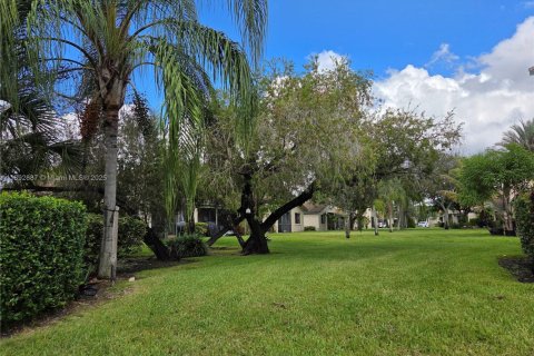 Villa ou maison à louer à Weston, Floride: 2 chambres, 90.67 m2 № 1946814 - photo 27