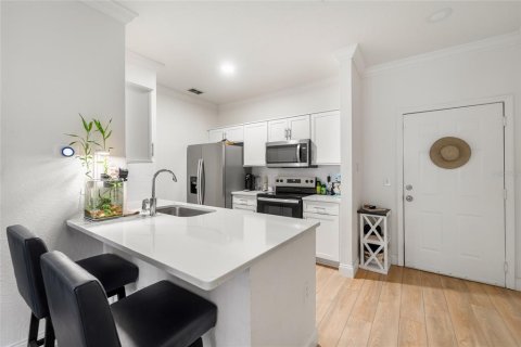 Copropriété à louer à Tampa, Floride: 2 chambres, 97.92 m2 № 2385919 - photo 3