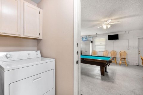 Casa en venta en Kissimmee, Florida, 4 dormitorios, 164.44 m2 № 1916396 - foto 25