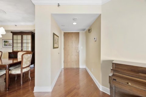 Condo in Aventura, Florida, 3 bedrooms  № 2005978 - photo 14