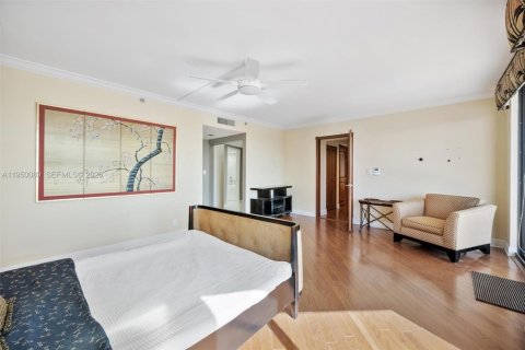 Condo in Aventura, Florida, 3 bedrooms  № 2005978 - photo 24