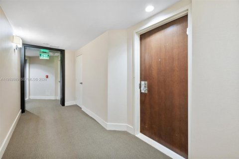 Condo in Aventura, Florida, 3 bedrooms  № 2005978 - photo 12