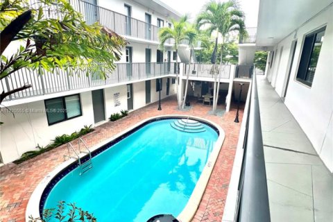 Condominio en venta en Miami, Florida, 2 dormitorios, 64.29 m2 № 2013295 - foto 17