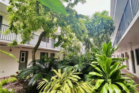 Condominio en venta en Miami, Florida, 2 dormitorios, 64.29 m2 № 2013295 - foto 14