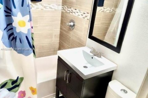 Condominio en venta en Miami, Florida, 2 dormitorios, 64.29 m2 № 2013295 - foto 6