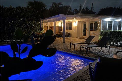 House in Fort Lauderdale, Florida 2 bedrooms, 92.16 sq.m. № 1696414 - photo 25