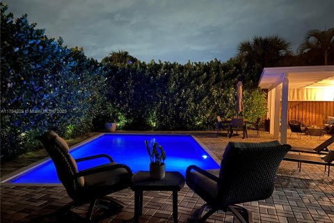House in Fort Lauderdale, Florida 2 bedrooms, 92.16 sq.m. № 1696414 - photo 24