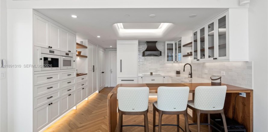 Condo in Miami, Florida, 1 bedroom  № 2053038