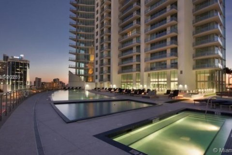 Condo in Miami, Florida, 2 bedrooms  № 2002244 - photo 13